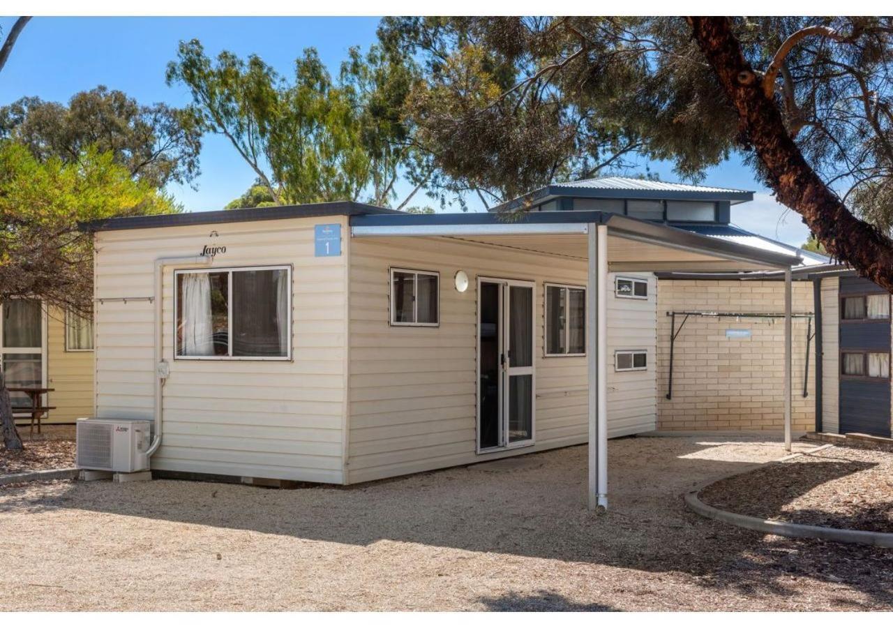 Discovery Parks - Lake Bonney Barmera Room photo