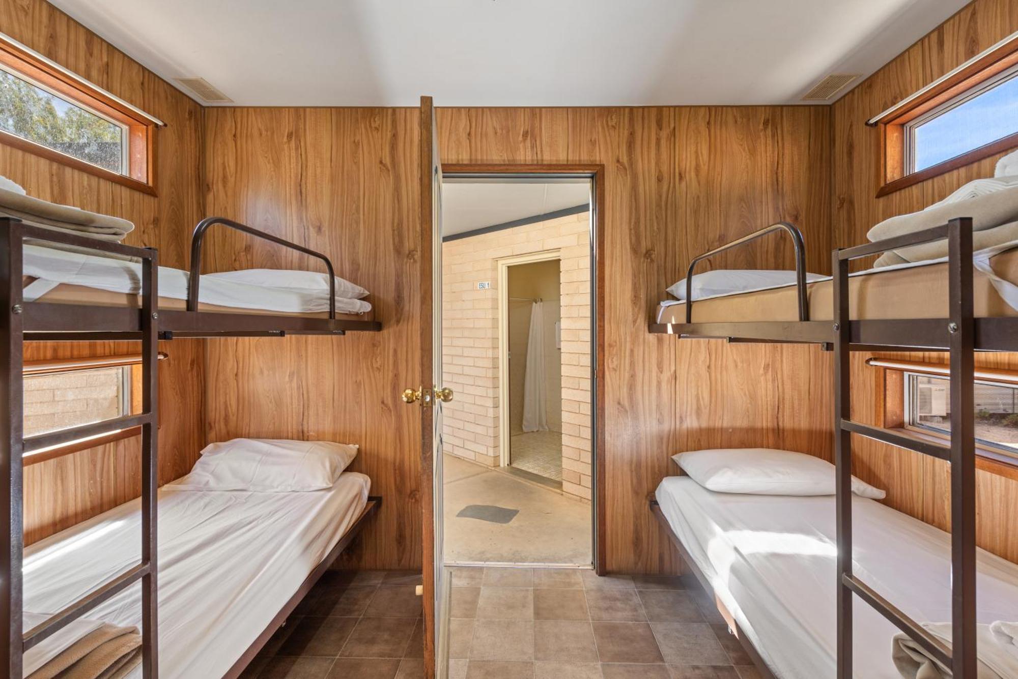 Discovery Parks - Lake Bonney Barmera Room photo
